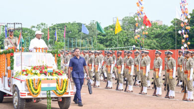 Photo of ପାସିଂ ଆଉଟ୍ ପ୍ୟାରେଡରେ ଯୋଗ ଦେଲେ ମୁଖ୍ୟମନ୍ତ୍ରୀ: ଟ୍ରେନିଂ ସମ୍ପୂର୍ଣ୍ଣ କଲେ ୧୧୩ ପୋଲିସ ସବ୍ ଇନ୍ସପେକ୍ଟର