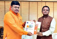 Photo of ତିନି ବିଭାଗର ରିପୋର୍ଟ କାର୍ଡ ପ୍ରଦାନ କଲେ ମନ୍ତ୍ରୀ ପୃଥୀରାଜ ହରିଚନ୍ଦନ