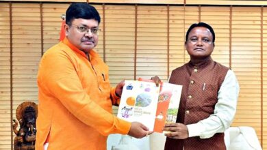 Photo of ତିନି ବିଭାଗର ରିପୋର୍ଟ କାର୍ଡ ପ୍ରଦାନ କଲେ ମନ୍ତ୍ରୀ ପୃଥୀରାଜ ହରିଚନ୍ଦନ