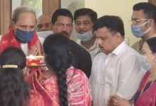 Photo of ଚିକିତ୍ସା ପାଇଁ ମୁମ୍ବାଇ ଗଲେ ନବୀନ ପଟ୍ଟନାୟକ, ନବୀନ ନିବାସରୁ ବିମାନ ବନ୍ଦର ପର୍ଯ୍ୟନ୍ତ ସମର୍ଥକଙ୍କ ଭିଡ