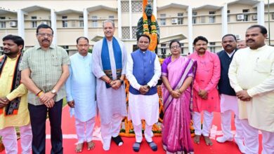 Photo of ଉତ୍କଳମଣି ଗୋପବନ୍ଧୁ ଦାସଙ୍କ ଶ୍ରାଦ୍ଧବାର୍ଷିକ ଉପଲକ୍ଷେ ଶ୍ରଦ୍ଧାଞ୍ଜଳି ଦେଲେ ମୁଖ୍ୟମନ୍ତ୍ରୀ