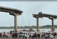 Photo of ବଡୋଦରା ପୋଲ ଦୁର୍ଘଟଣା: ମୃତ୍ୟୁ ସଂଖ୍ୟା ୧୮ କୁ ବୃଦ୍ଧି, ଏବେ ବି ୨ ନିଖୋଜ