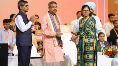 Photo of ଭୁବନେଶ୍ୱରରେ ୨୦୪ ଜଣଙ୍କୁ ନିଯୁକ୍ତି ପତ୍ର ବିତରଣ କଲେ କେନ୍ଦ୍ରମନ୍ତ୍ରୀ