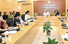 Photo of ରେଳ ଷ୍ଚେସନ ଏବଂ ବସ ଷ୍ଟାଣ୍ଡରେ ପ୍ରତିଷ୍ଠା ହେବ ଶିଶୁ ସହାୟତା କେନ୍ଦ୍ର