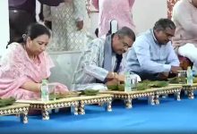 Photo of ସମ୍ବଲପୁରରେ ନୂଆଁଖାଇ ପାଳନ କଲେ କେନ୍ଦ୍ର ଶିକ୍ଷା ମନ୍ତ୍ରୀ
