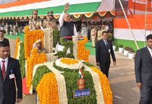 Photo of ୯୨ ବର୍ଷ ବୟସରେ ପଦାର୍ପଣ କଲେ ବିଶ୍ବଭୂଷଣ ହରିଚନ୍ଦନ