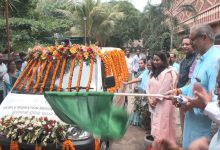 Photo of ଭ୍ରାମ୍ୟମାଣ ପ୍ରବାସୀ ସାଧନ କେନ୍ଦ୍ର ବା ସଚେତନତା ରଥର ଶୁଭ ଉଦଘାଟନ କଲେ ଉପମୁଖ୍ୟମନ୍ତ୍ରୀ