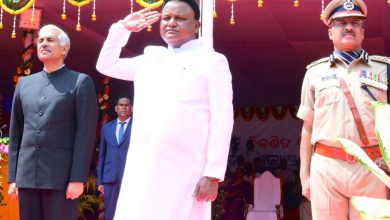 Photo of ରାଜ୍ୟ ସ୍ତରୀୟ ସ୍ବାଧୀନତା ଦିବସରେ ପତାକା ଉତ୍ତୋଳନ କଲେ ମୁଖ୍ୟମନ୍ତ୍ରୀ