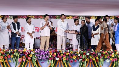 Photo of କୁଷ୍ଠାଶ୍ରମ କେବଳ ଚିକିତ୍ସାର ଏକ କେନ୍ଦ୍ର ନୁହେଁ, ଏହା ଆରୋଗ୍ୟ, ଆଶା ଏବଂ ମାନବିକ ମର୍ଯ୍ୟାଦାର ଏକ ପବିତ୍ର ସ୍ଥାନ: ରାଜ୍ୟପାଳ