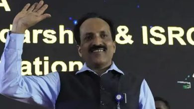 Photo of ଇସ୍ରୋ ମୁଖ୍ୟଙ୍କ ସୂଚନା : ୨୦୪୦ ସୁଦ୍ଧା ଚନ୍ଦ୍ରପୃଷ୍ଠରେ ମାନବାରୋହଣ