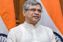 Photo of ରେଳ ଅଧିକାରୀଙ୍କ ସହିତ ଘୂର୍ଣ୍ଣିଝଡ଼ “ମୋନ୍ଥା” ପ୍ରସ୍ତୁତି ସମୀକ୍ଷା କଲେ ରେଳମନ୍ତ୍ରୀ ଅଶ୍ବିନୀ ବୈଷ୍ଣବ