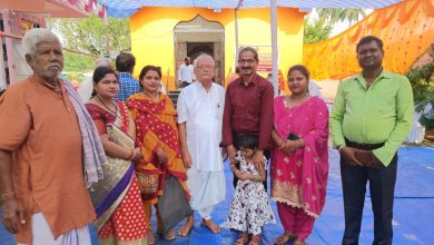Photo of ଜନ୍ମମାଟିରେ ଗୋପବନ୍ଧୁଙ୍କୁ ଶ୍ରଦ୍ଧାଞ୍ଜଳି ଅର୍ପଣ କଲା “ମୋ ପରିବାର”
