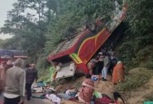 Photo of ଖାଇକୁ ଖସିଲା ବସ୍: ୧୦ ମୃତ