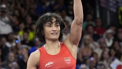 Photo of ଅବସର ନିଷ୍ପତ୍ତି ପ୍ରତ୍ୟାହାର କଲେ ମହିଳା କୁସ୍ତିଯୋଦ୍ଧା ବିନେଶ : ଖେଳିବେ ୨୦୨୮ ଅଲିମ୍ପିକ୍ସ