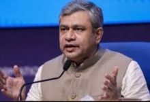 Photo of ଆଗାମୀ ୫ ବର୍ଷ ମଧ୍ୟରେ ପ୍ରମୁଖ ସହରଗୁଡ଼ିକରେ ଟ୍ରେନ କ୍ଷମତା ଦ୍ୱିଗୁଣିତ କରିବାକୁ ଯୋଜନା: ଅଶ୍ବିନୀ ବୈଷ୍ଣବ