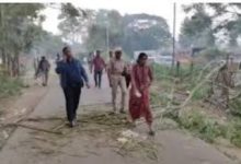 Photo of ମାଲକାନଗିରି ହିଂସା: ଧୀରେ ଧୀରେ ସୁଧୁରିବାରେ ଲାଗିଛି ଉତ୍ତେଜନାମୂଳକ ପରିସ୍ଥିତି