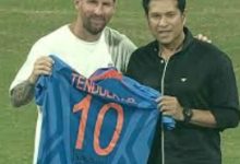 Photo of ଲିଓନେଲ ମେସିଙ୍କୁ ସ୍ୱତନ୍ତ୍ର ଉପହାର ଦେଲେ ସଚିନ ତେନ୍ଦୁଲକର