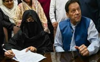 Photo of ପତ୍ନୀଙ୍କ ସହ ଇମ୍ରାନଖାନଙ୍କୁ ୧୭ ବର୍ଷ ଜେଲ