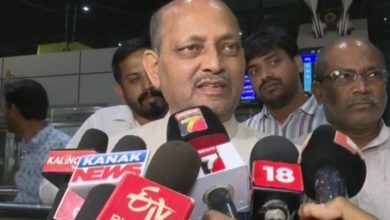 Photo of କ୍ଷୁଦ୍ର ଚିଟ୍‌ଫଣ୍ଡ୍ ଜମାକାରୀଙ୍କୁ ଟଙ୍କା ପେରସ୍ତ ନେଇ ଅର୍ଥ ବିଭାଗର ବିଜ୍ଞପ୍ତି ପ୍ରସଙ୍ଗ ନେଇ ପ୍ରତିକ୍ରିୟା ରଖିଲେ ମନମୋହନ ସାମଲଙ୍କ