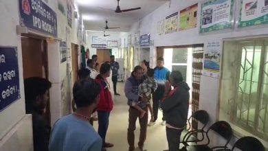 Photo of କୀଟନାଶକ ଖାଇ ବାପ ଓ ମାଆଙ୍କ ମୃତ୍ୟୁ ଘଟିଥିବା ବେଳେ ୫ ବର୍ଷର ଶିଶୁପୁତ୍ର ଗୁରୁତର