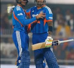 Photo of ଅଭିଷେକ ଏବଂ ସୂର୍ଯ୍ୟକୁମାର ଯାଦବଙ୍କ ବିସ୍ଫୋରକ ବ୍ୟାଟିଂ: ନ୍ୟୁଜିଲ୍ୟାଣ୍ଡ ଠାରୁ ଭାରତର ବିଜୟ