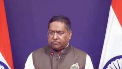 Photo of ଭାରତୀୟ ନାଗରିକଙ୍କୁ ଇରାନ ଛାଡିବାକୁ ପରାମର୍ଶ ଦେଲା ଭାରତ: ହେଲ୍ପଲାଇନ୍ ନମ୍ବର ଜାରି