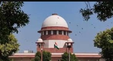 Photo of ରାସ୍ତାରେ କୁକୁରଙ୍କୁ ଖାଇବାକୁ ଦେଲେ ରହିବେ ଦାୟୀ: ସୁପ୍ରିମକୋର୍ଟ