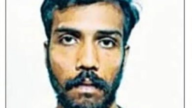 Photo of ଚୌଦ୍ବାର ଜେଲରୁ ଖସି ପଳାଇଥିବା ଅପରାଧୀ ମଧୁକାନ୍ତକୁ ରିମାଣ୍ଡରେ ନେଲା କମିଶନରେଟ ପୋଲିସ