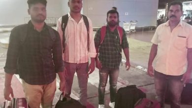 Photo of ଥାଇଲାଣ୍ଡରେ ଫସିଥିବା ୬ ଜଣ ଓଡ଼ିଆ ମଧ୍ୟରୁ ଓଡିଶା ଫେରିଲେ ୪ ଜଣ