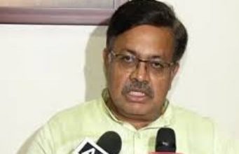 Photo of ବୋତଲ ବଦଳରେ ମୋଟା କାଗଜ ଖୋଳରେ ମିଳିବ ମଦ: ପୃଥିରାଜ ହରିଚନ୍ଦନ