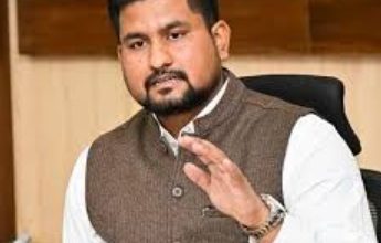 Photo of ଶୈଳବାଳାକୁ ବିଶ୍ୱବିଦ୍ୟାଳୟ ଦାବିକୁ ନେଇ ପ୍ରତିକ୍ରିୟା ରଖିଛନ୍ତି ଉଚ୍ଚ ଶିକ୍ଷାମନ୍ତ୍ରୀ ସୂର୍ଯ୍ୟବଂଶୀ ସୁରଜ