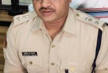 Photo of ଡ୍ୟୁଟି ଛାଡ଼ି ରେଷ୍ଟ ରୁମ୍‌ରେ ବିଶ୍ରାମ ନେବା ପଡିଲା ମହଙ୍ଗା, ଦୁଇ ଟ୍ରାଫିକ୍‌ କର୍ମଚାରୀ ନିଲମ୍ବିତ