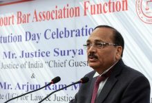 Photo of “ଆମେ ନ୍ୟାୟପାଳିକାକୁ ବଦନାମ କରିବା ପାଇଁ ଦେବୁ ନାହିଁ”: NCERT ପୁସ୍ତକ ଉପରେ CJI କ୍ଷୁବ୍ଧ