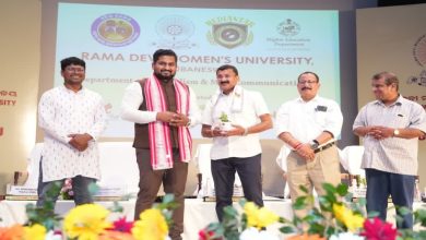 Photo of ରମାଦେବୀ ମହିଳା ବିଶ୍ୱବିଦ୍ୟାଳୟରେ ଖୋଲିବ କ୍ୟାମ୍ପସ ରେଡିଓ: ମନ୍ତ୍ରୀ ସୂର୍ଯ୍ୟବଂଶୀ ସୂରଜ
