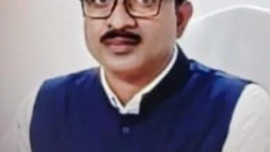 Photo of ଭିଜିଲାନ୍ସ ପଞ୍ଝାରେ ତହସିଲଦାର, ୪୦ ହଜାର ଟଙ୍କା ଲାଞ୍ଚ ନେବା ବେଳେ ମାଡ଼ି ବସିଲା ଭିଜିଲାନ୍ସ