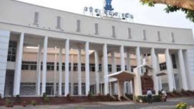 Photo of ସ୍ୱାସ୍ଥ୍ୟମନ୍ତ୍ରୀଙ୍କ ଇସ୍ତଫା ଦାବିରେ କମ୍ପିଲା  ବିଧାନସଭା ; ଶୂନ୍ୟକାଳରେ ନବୀନଙ୍କ ଟ୍ରଷ୍ଟକୁ ନେଇ ହଟ୍ଟଗୋଳ