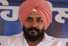 Photo of ଦୁଷ୍କର୍ମ ଅଭିଯୋଗ ମାମଲା: ୭ ମାସ ଧରି ଫେରାର ଥିବା ଆପ ବିଧାୟକଙ୍କୁ ଗିରଫ କଲା ପୋଲିସ