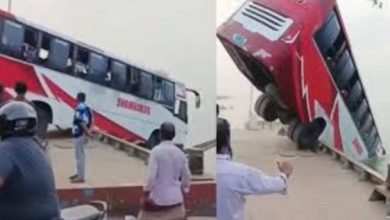 Photo of ଭୟଙ୍କର ବସ୍ ଦୁର୍ଘଟଣା: ନଦୀକୁ ଖସିଲା ଯାତ୍ରୀବାହୀ ବସ୍, ୨୩ ମୃତ