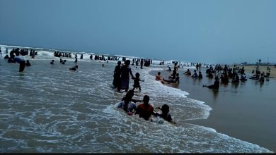 Photo of ପୁରୀ ସମୁଦ୍ରରେ ସ୍ନାନ ବେଳେ ଅଘଟଣ: ବୁଡ଼ିଯାଇ ୨ ପର୍ଯ୍ୟଟକଙ୍କ ମୃତ୍ୟୁ