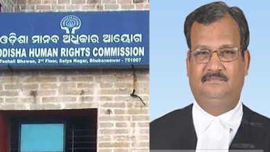 Photo of ଓଡ଼ିଶା ମାନବ ଅଧିକାର ଆୟୋଗର ଅଧ୍ୟକ୍ଷ ଭାବେ ଦାୟିତ୍ୱ ଗ୍ରହଣ କଲେ ବିଚାରପତି ଶତ୍ରୁଘନ ପୂଜାହାରୀ