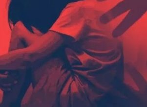 Photo of ପୁଣି କେନ୍ଦ୍ରାପଡାରେ ଲଜ୍ଜା: 9 ବର୍ଷର ନାବାଳିକାକୁ ଦୁଷ୍କର୍ମ ଅଭିଯୋଗ