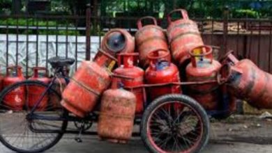 Photo of ଯୁଦ୍ଧ ଯୋଗୁଁ ପୁଣି ବଢିଲା ଏଲପିଜି କମର୍ସିଆଲ ଦର