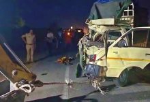 Photo of ଅଧାରେ ରହିଲା ଦେବ ଦର୍ଶନ: ଆନ୍ଧ୍ରପ୍ରଦେଶରେ ମର୍ମନ୍ତୁଦ ସଡ଼କ ଦୁର୍ଘଟଣା, ୮ ମୃତ