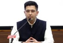 Photo of ରାଜନୀତିରେ ହଲଚଲ: ଆପ୍ ଛାଡ଼ି ଭାଜପାରେ ମିଶିଲେ ରାଘବ ଚଢାଙ୍କ ସମେତ ୭ ସାଂସଦ