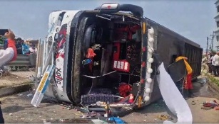 Photo of ବାଲେଶ୍ୱରରେ ତୀର୍ଥଯାତ୍ରୀ ବସ୍ ଦୁର୍ଘଟଣାଗ୍ରସ୍ତ: ୮ ଗୁରୁତର, ଅଳ୍ପକେ ବର୍ତ୍ତିଲେ ଅନ୍ୟ ଯାତ୍ରୀ