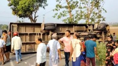 Photo of ଓଲଟିଲା ଯାତ୍ରୀବାହୀ ବସ, ୨୦ ଗୁରୁତର