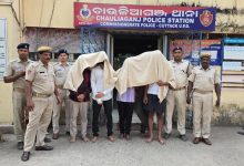 Photo of ୩ ପୋଲିସ କର୍ମଚାରୀଙ୍କୁ ମରଣାତ୍ମକ ଆକ୍ରମଣ, ୫ ଗିରଫ