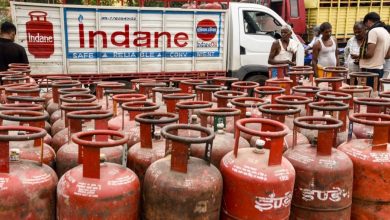 Photo of ପ୍ରବାସୀ ଶ୍ରମିକଙ୍କୁ ବଡ଼ ଆଶ୍ୱସ୍ତି: ଏବେ ମିଳିବ ଦୁଇଗୁଣା ଗ୍ୟାସ, ସରକାର ବଢ଼ାଇଲେ ୫ କେଜି ସିଲିଣ୍ଡର କୋଟା