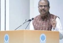 Photo of ତୃତୀୟରୁ ଅଷ୍ଟମ ଶ୍ରେଣୀ ପର୍ଯ୍ୟନ୍ତ ସିବିଏସଇର ସିଟି ଏବଂ ଏଆଇ ପାଠ୍ୟକ୍ରମର ଶୁଭାରମ୍ଭ କଲେ କେନ୍ଦ୍ରମନ୍ତ୍ରୀ