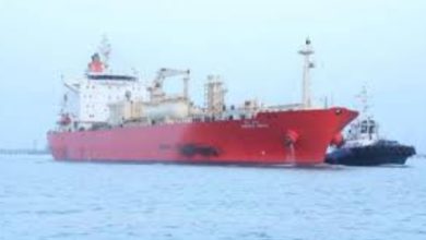 Photo of ୧୫,୦୦୦ ଟନ୍ ଏଲପିଜି ନେଇ ମୁମ୍ବାଇରେ ପହଞ୍ଚିଲା ଭାରତୀୟ ଜାହାଜ “ଗ୍ରୀନ୍ ଆଶା”